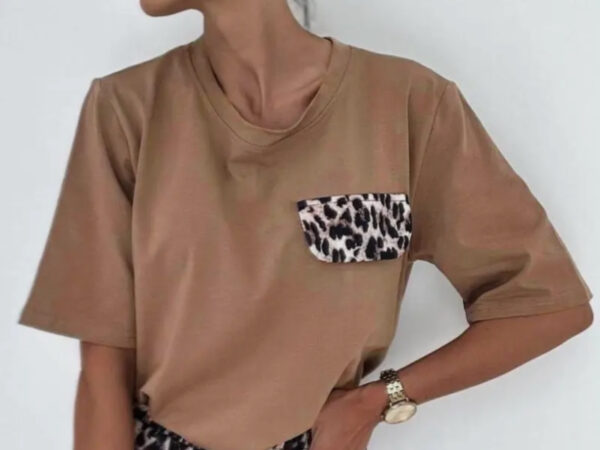 T-shirt poche léopard