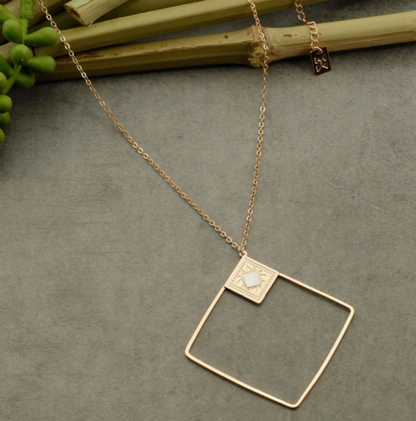 Collier_ava doré