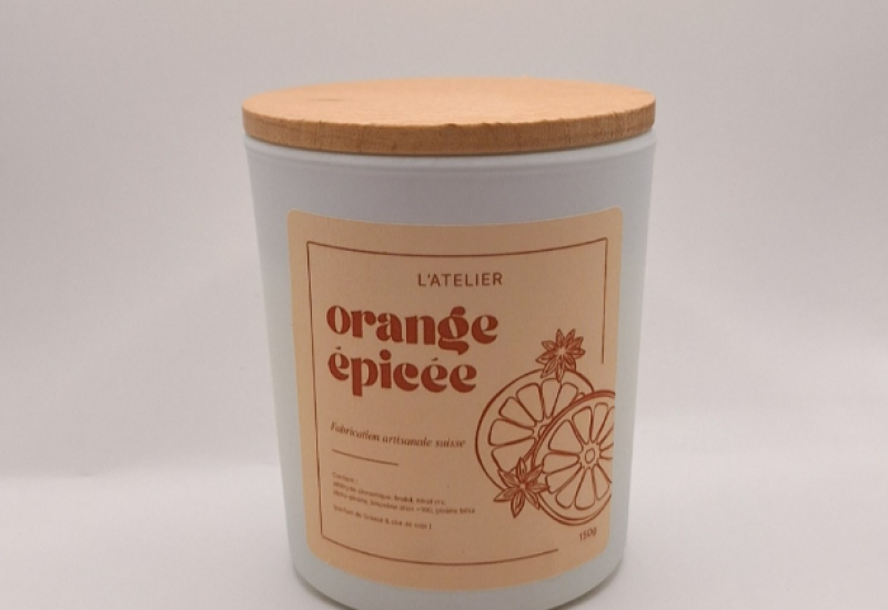 Bougie orange epicee